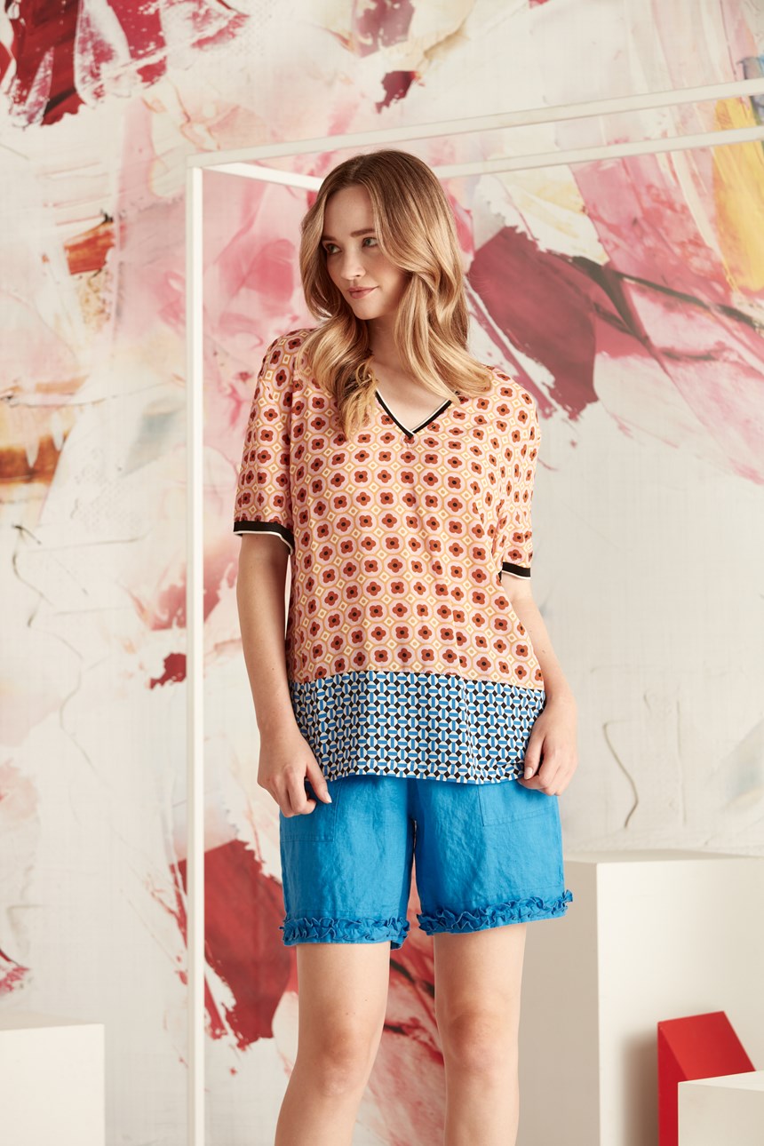 RUFFLE SHORT